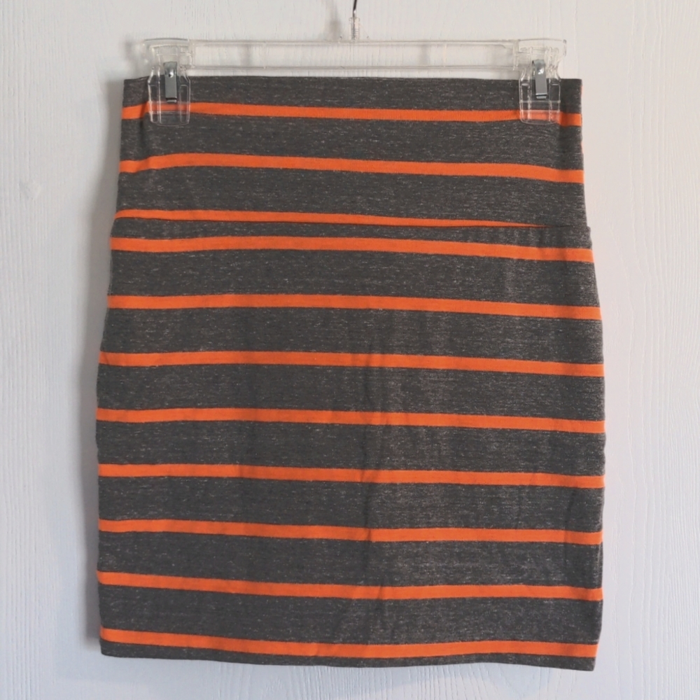 fun & fitted soft & stretchy skirt